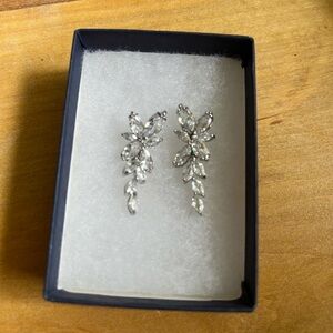 Elegant Silver Leaf Earrings